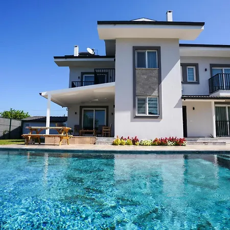 Villa White Moon *